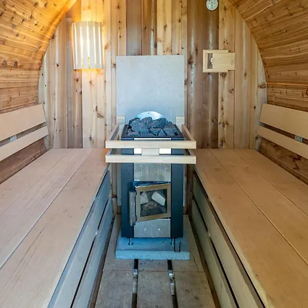 Forest With Pets, Cleaning Included Holiday home *